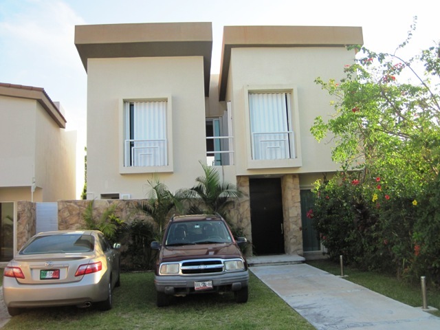 3 Cuartos, Casas, En Venta, Carretera Federal Cancún-Playa del Carmen, 4 Baños, ID  1115, Centro, Playa del Carmen, Quintana Roo, Mexico, 77500,